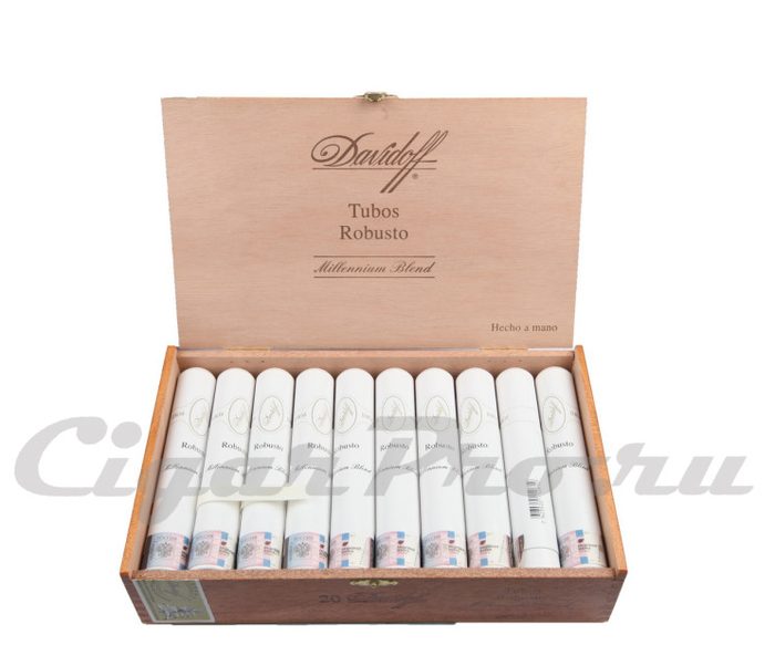 Davidoff Millennium Blend Robusto Tubos